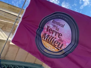 BottleOpenersNow.Com - Rectangle Flag