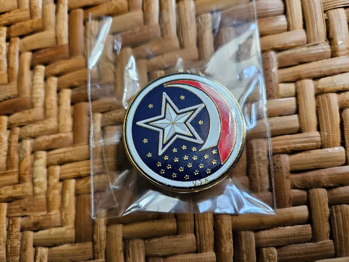 BottleOpenersNow.Com - Hard Enamel Pin