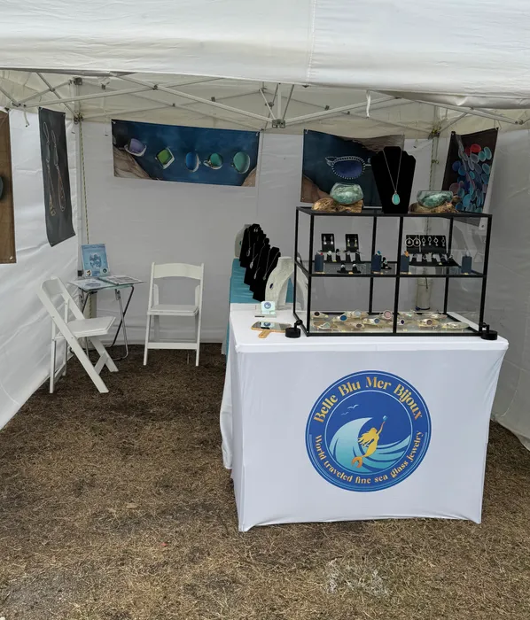 BottleOpenersNow.Com - Custom Rectangle Table Covers