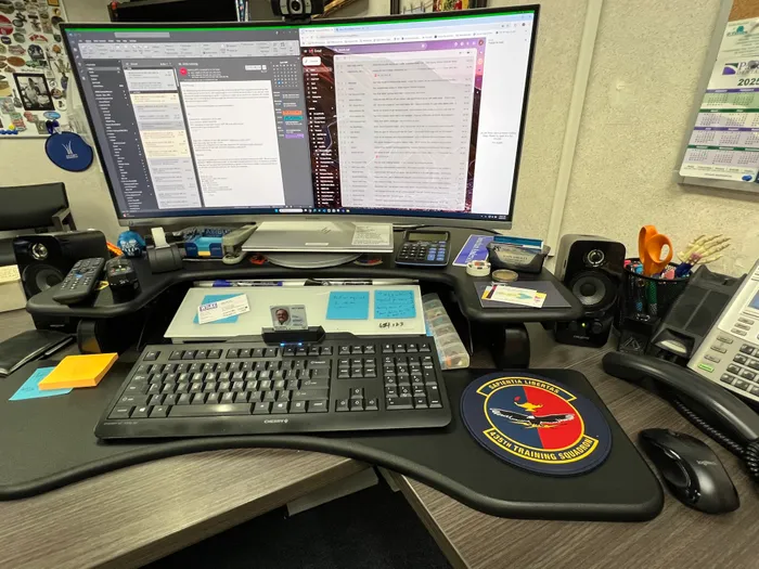 BottleOpenersNow.Com - Custom Round Mouse Pad