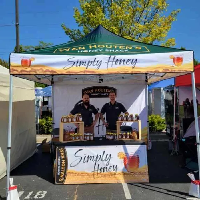 BottleOpenersNow.Com - Custom Outdoor Canopy Tents 10ft X 10ft