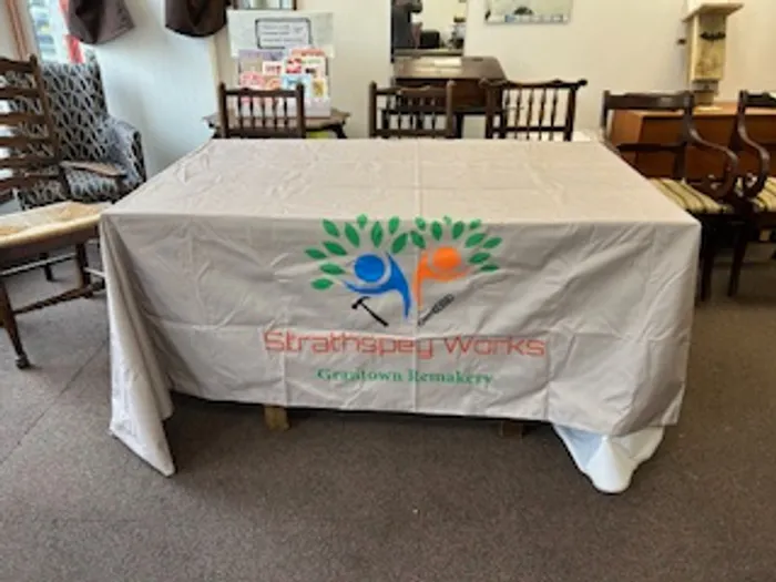 BottleOpenersNow.Com - Custom Rectangle Table Covers