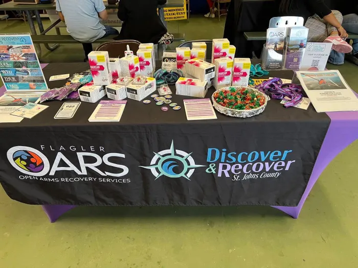 BottleOpenersNow.Com - Table Runner