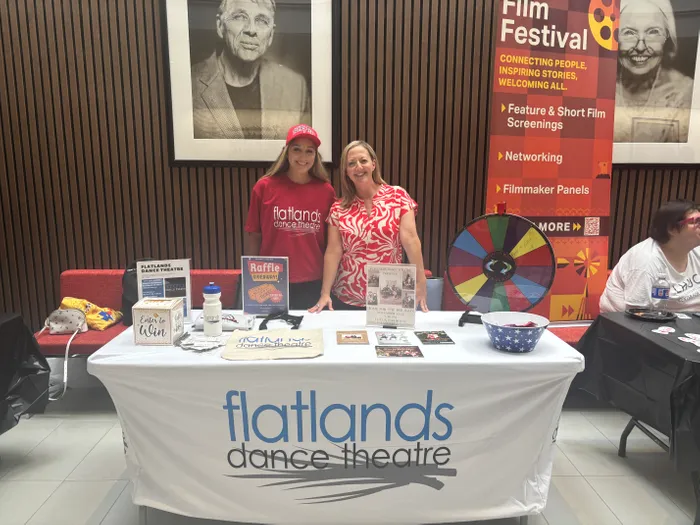 BottleOpenersNow.Com - Custom Rectangle Table Covers