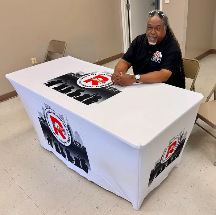 BottleOpenersNow.Com - Custom Rectangle Table Covers