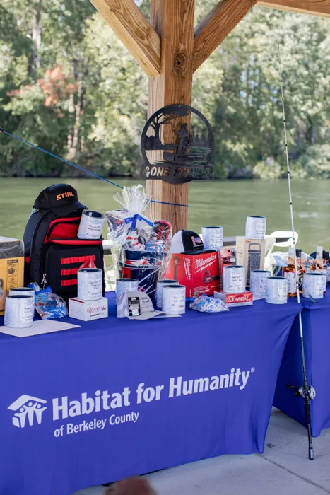 BottleOpenersNow.Com - Custom Rectangle Table Covers