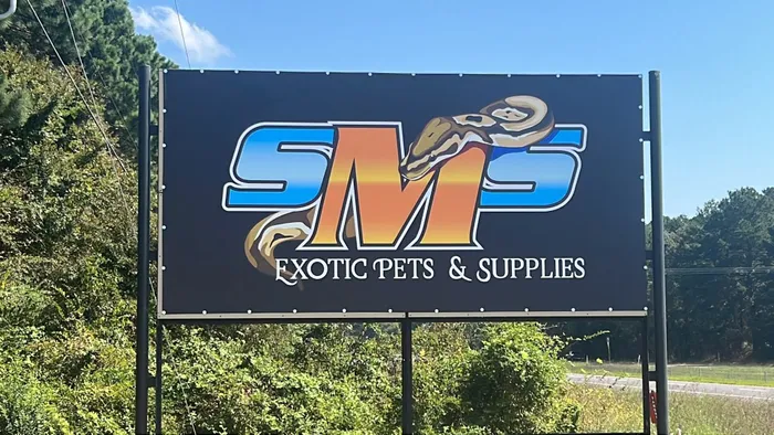 BottleOpenersNow.Com - Custom Vinyl Banners