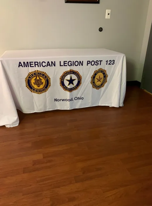 BottleOpenersNow.Com - Custom Rectangle Table Covers