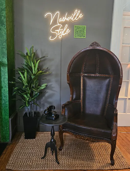 BottleOpenersNow.Com - Custom Neon Sign