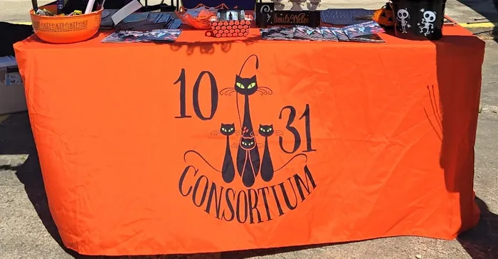 BottleOpenersNow.Com - Custom Rectangle Table Covers